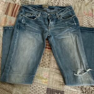 BKE women’s jeans low rise. 28x31 1/2